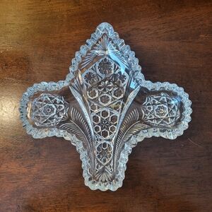 Vintage L E Smith Crystal Sawtoothed Fleur De Lis Candy Trinket Dish Clear